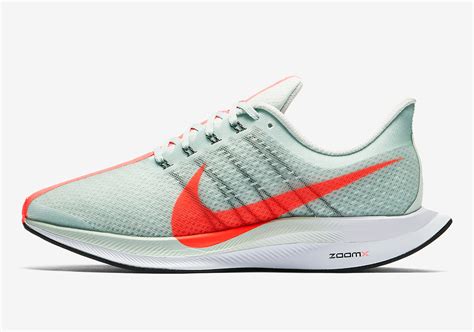 Nike womens Air Zoom Pegasus 35 Turbo 